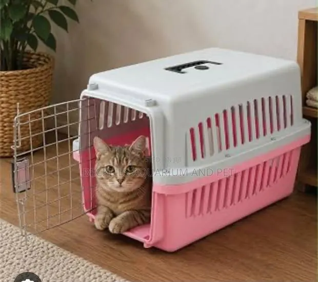 Noen Plastic Cat Cage · Photo 1