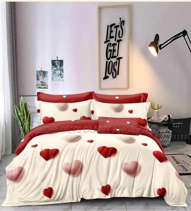 Beautiful Beige and Pink Duvet Set · Photo 1
