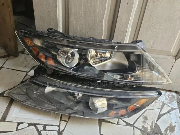 Kia Optima 14 Headlight Charger Type · Photo 1