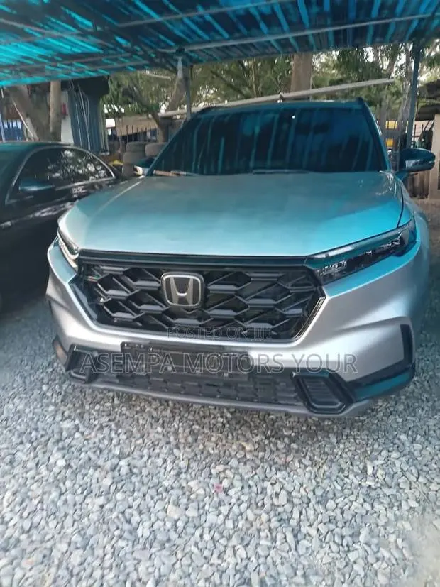 Honda CR-V 2025 Silver · Photo 1