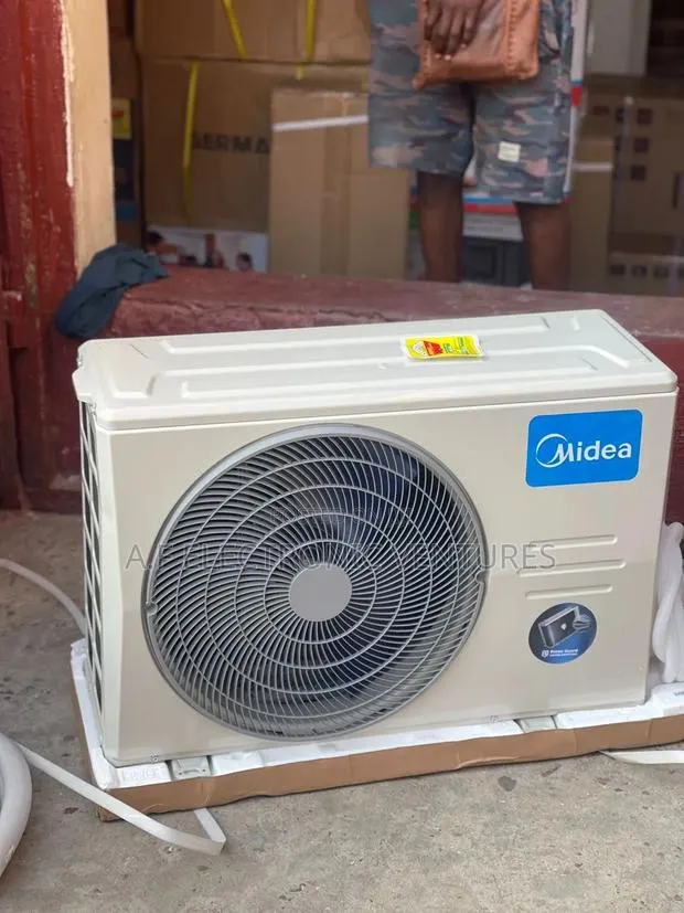Midea 2.5hp Split Air-Conditioned · Photo 1