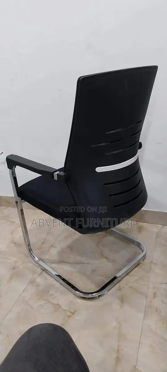 Visitors Office Chair · Photo 1