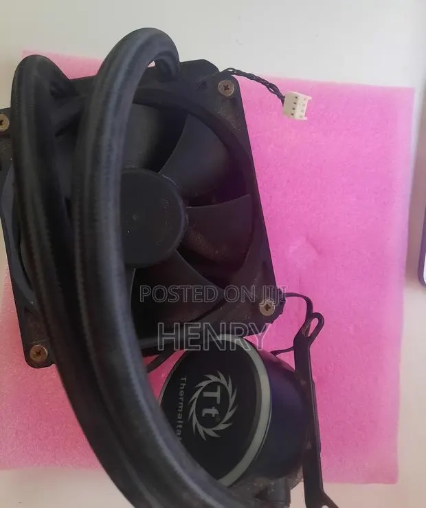 Thermaltake (X120) CPU Cooler · Photo 1