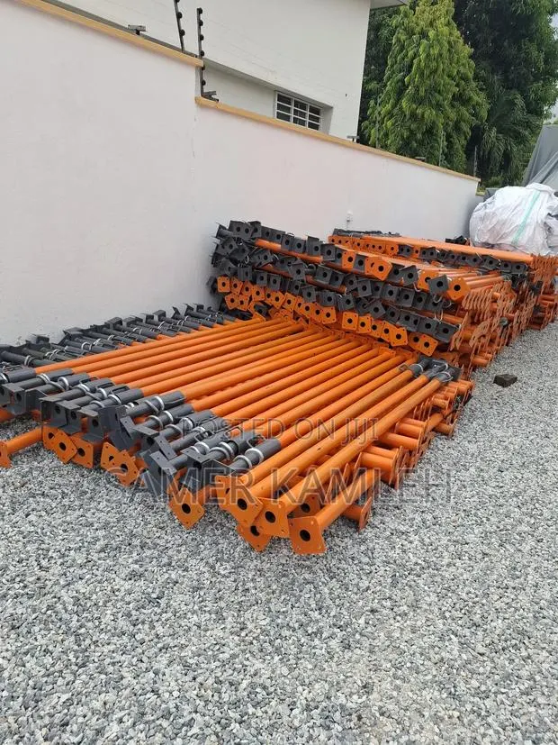 Adjustable Props 3.6m · Photo 1