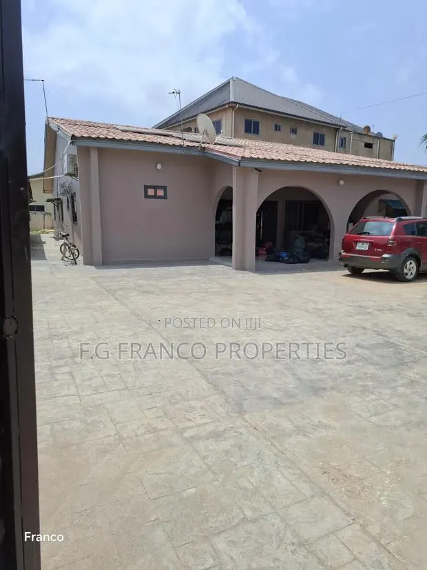 3bdrm Apartment in Kg Franco Properties, Baatsona Total for rent · Photo 1