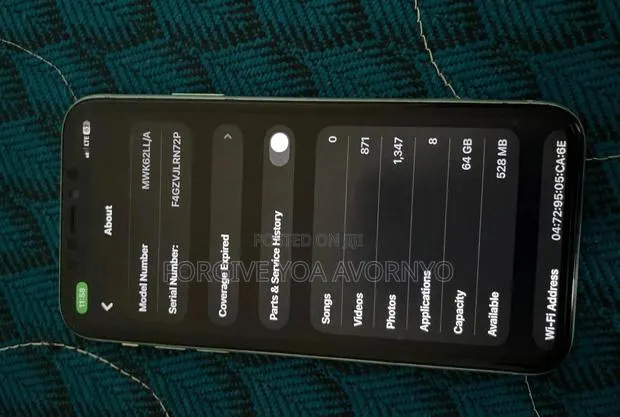 Apple iPhone 11 64 GB Green · Photo 1