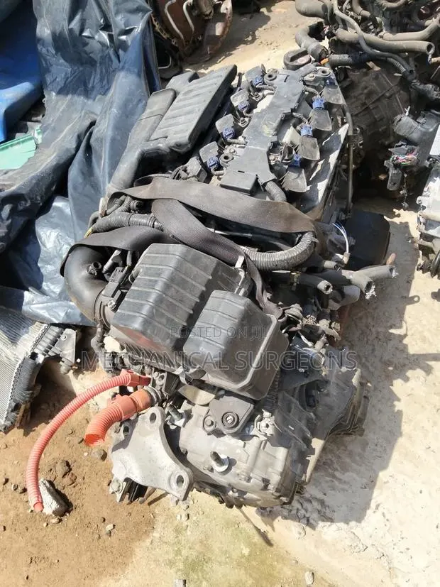 Honda Civic Hybrid Engine With Gearbox for Plugs · Photo 1