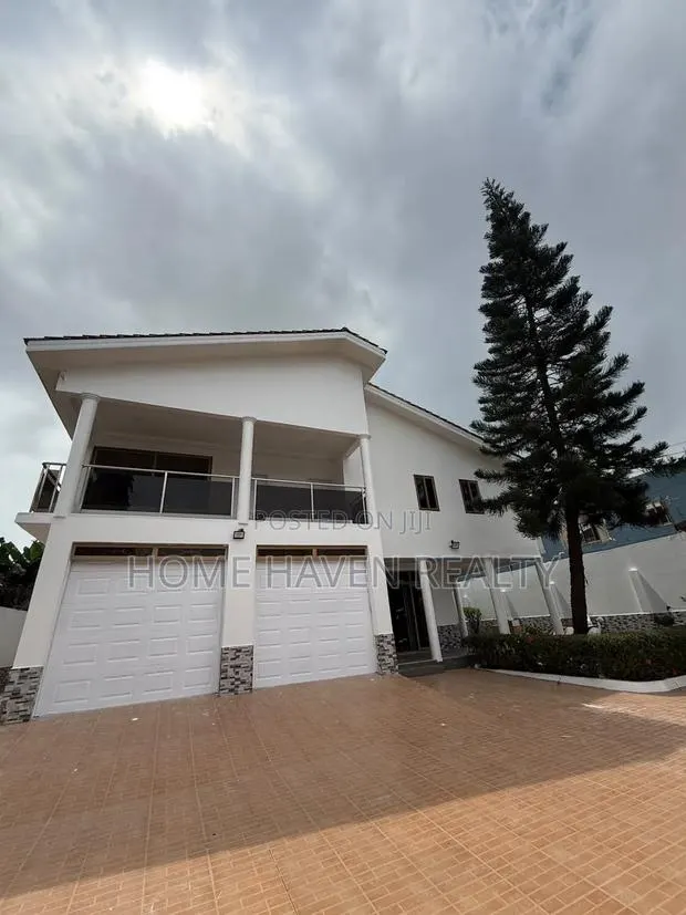 4bdrm House in Abelemkpe, Lincoln School Area for rent · Photo 1
