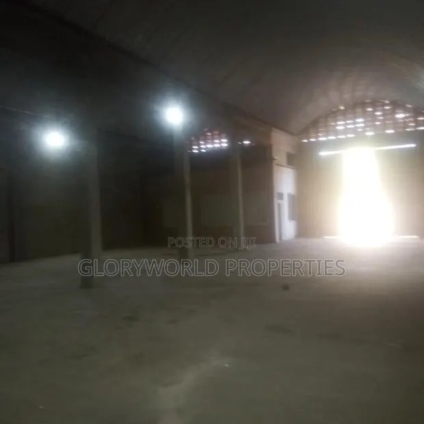500 SQM Warehouse for Rent at Spintex · Photo 1