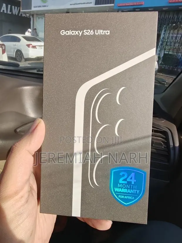 New Samsung Galaxy S26 Ultra 5G 256 GB Silver · Photo 1