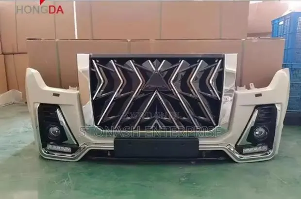 Mitsubishi Pajero Black Hoack Body Kits · Photo 1