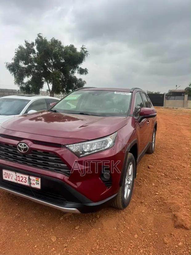 Toyota RAV4 2020 Red · Photo 1