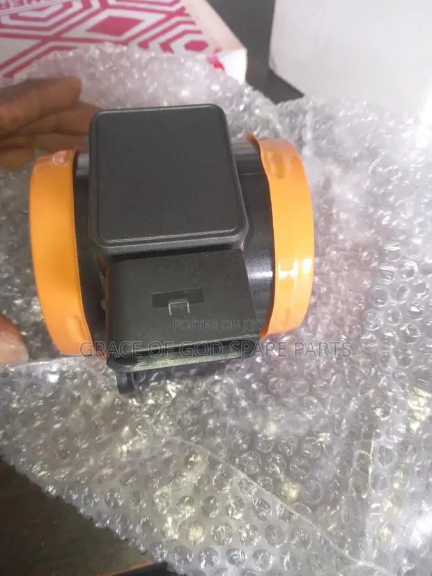 Hyundai Elantra 2006-2010 Mass Airflow Meter Sensor Original · Photo 1