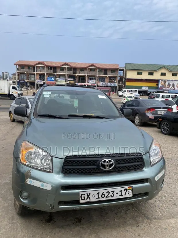 Toyota RAV4 2.5 4x4 2010 · Photo 1