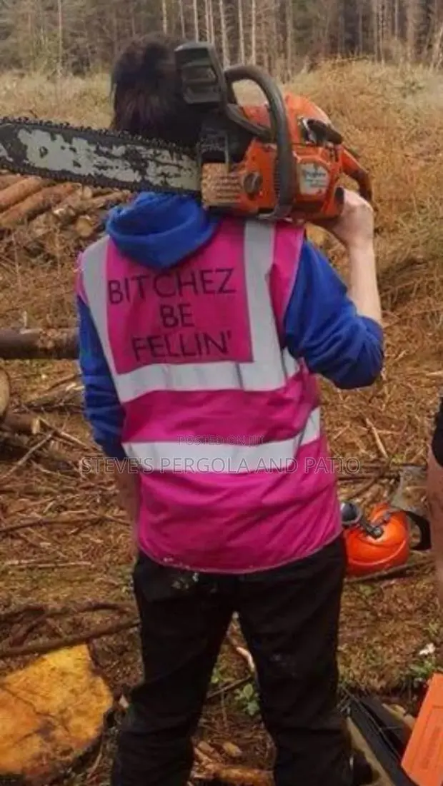 Chainsaw Operator · Photo 1