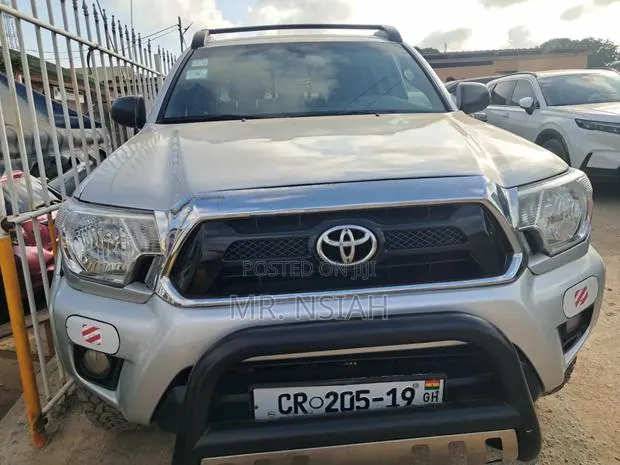 Toyota Tacoma Double Cab 4x2 PreRunner 2.7L 4-Cyl. 4-Speed Automatic · Photo 1