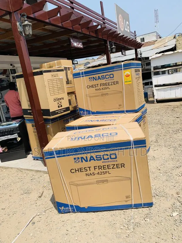 Secure Best Nasco NAS-425FL 318-Liter Single-Door Chest Freezer · Photo 1