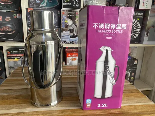 3.2L Stainless Steel Thermos Bottle - Hot Cold · Photo 1