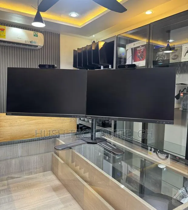 Lenovo Thinkvision 24” Dual Display Usb - C Ips Webcam Monitor · Photo 1