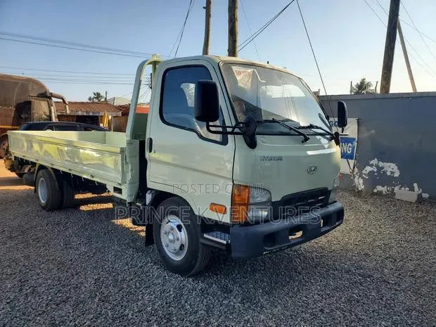 Hyundai Mighty 2 · Photo 1