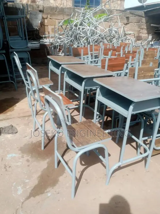 Sschool Chair · Photo 1