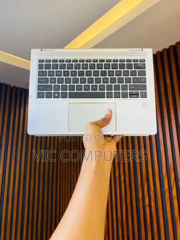 Laptop HP ProBook x360 435 G8 8GB AMD Ryzen 5 SSD 256GB · Photo 1