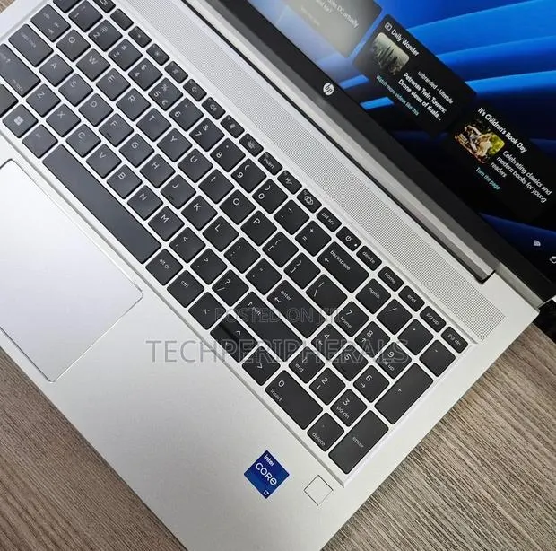 New Laptop HP ProBook 450 8GB Intel Core i7 SSD 512GB · Photo 4