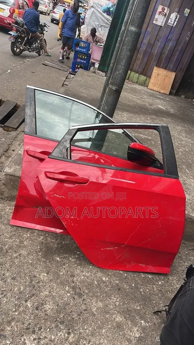 Honda Civic Back Door Complete 2016 2017 2018 2019 2020 2021 · Photo 1