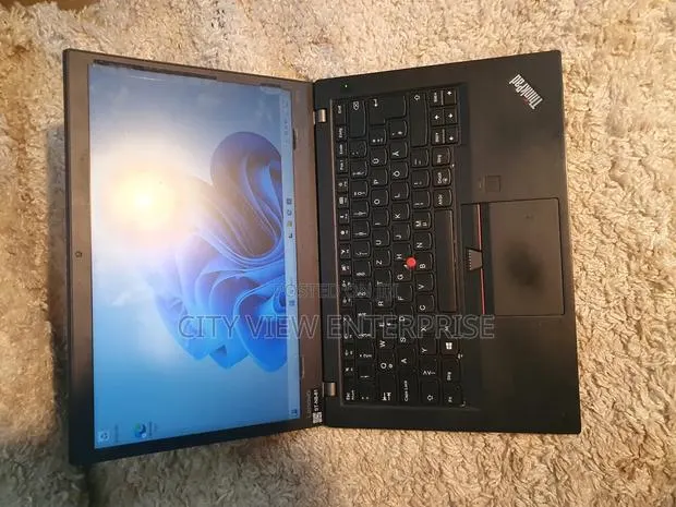 Laptop Lenovo ThinkPad T470s 8GB Intel Core i7 SSD 256GB · Photo 1