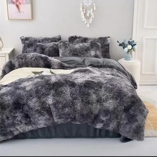 Finest Fluffy Duvet Set 6 Pieces (Available in Various Colors) · Photo 1