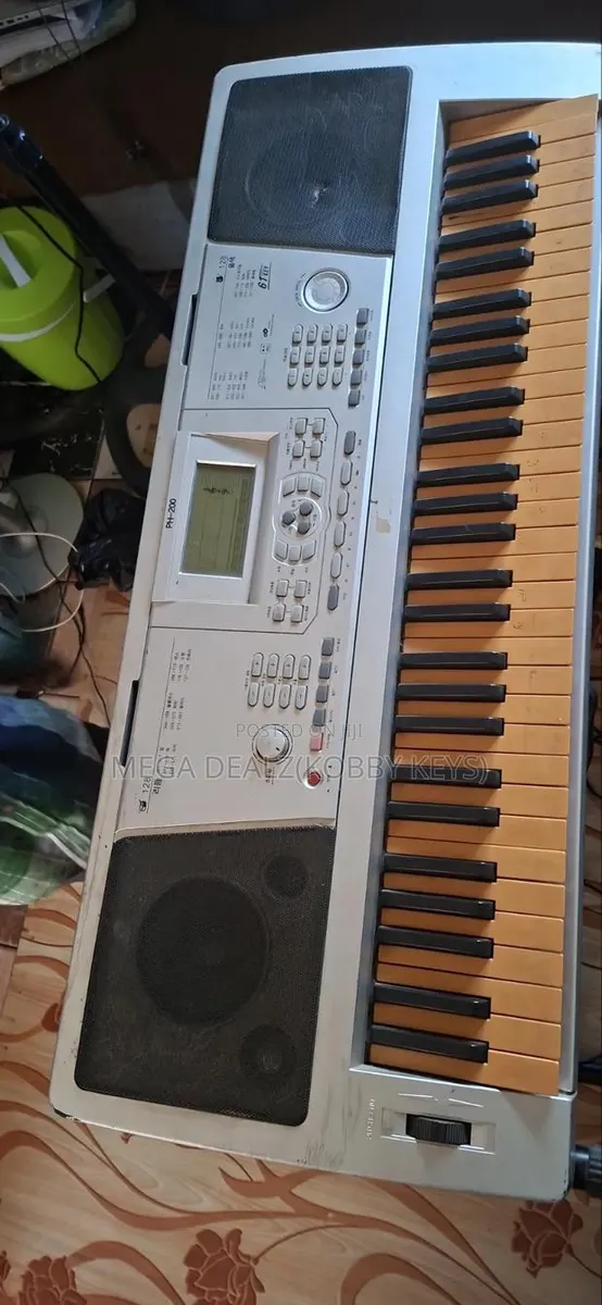 Ph-200 Keyboard · Photo 1