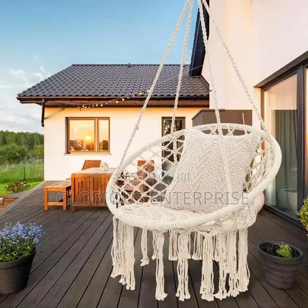Hanging Chair · Photo 1