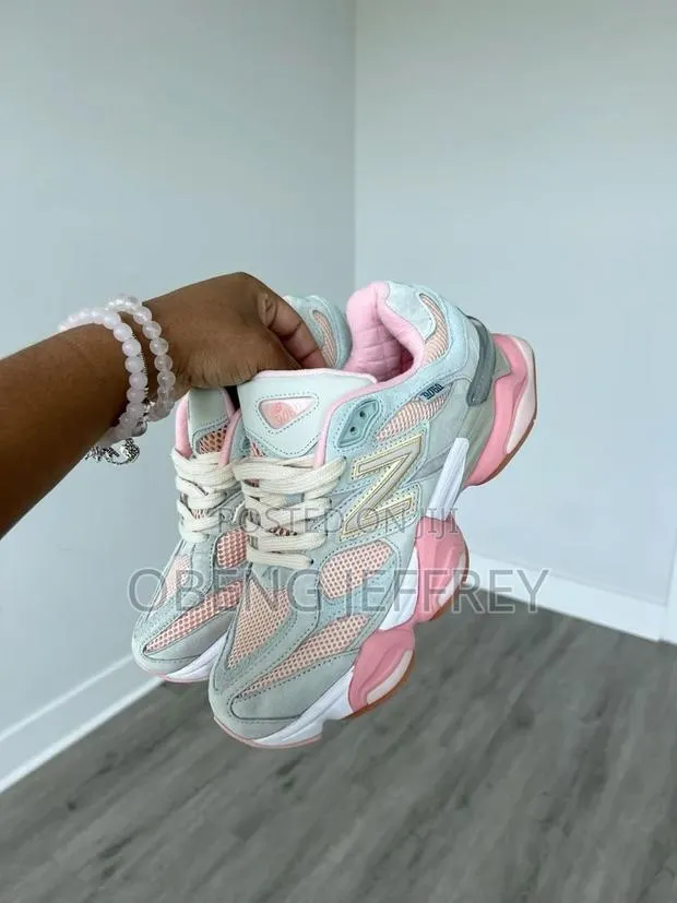 Original New Balance 9060 Pink · Photo 1