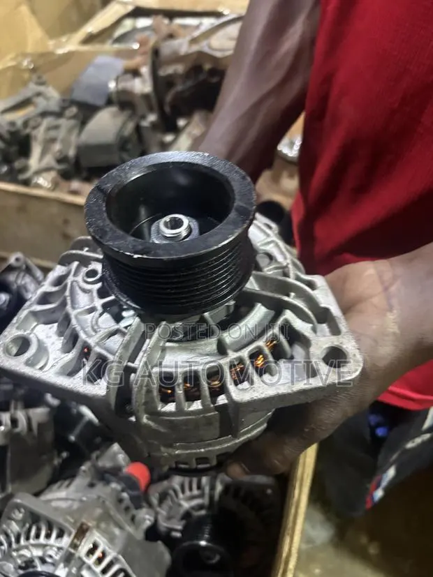 Alternator Actros · Photo 1