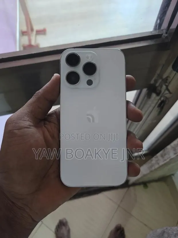 Apple iPhone 14 Pro 256 GB White · Photo 1