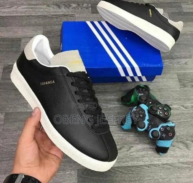 Original Adidas Topanga White Sole, Upper Black · Photo 1