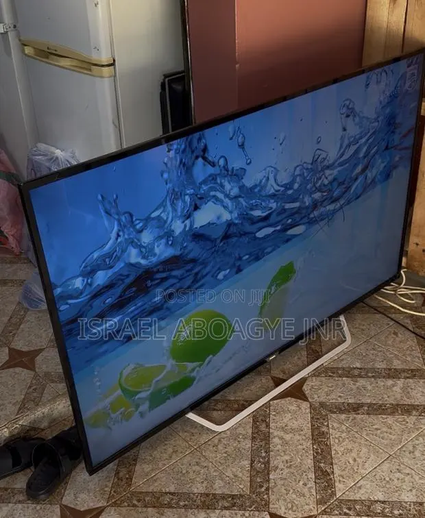 Philips 65 Inches · Photo 1