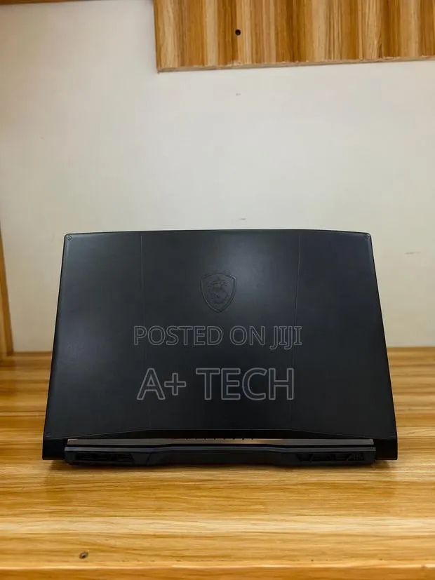 Laptop MSI Katana 15 16GB Intel Core i7 SSD 1T · Photo 1