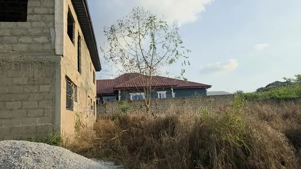 5bdrm House in Fredimens Real, Kwabre for sale · Photo 3
