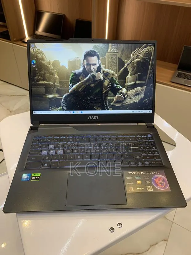 Laptop MSI Katana 15 16GB Intel Core i7 SSD 1T · Photo 1