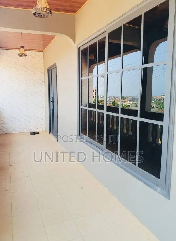 3bdrm House in Awoshie for rent · Photo 1