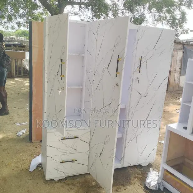 Quality 3in1 Wardrobe · Photo 1