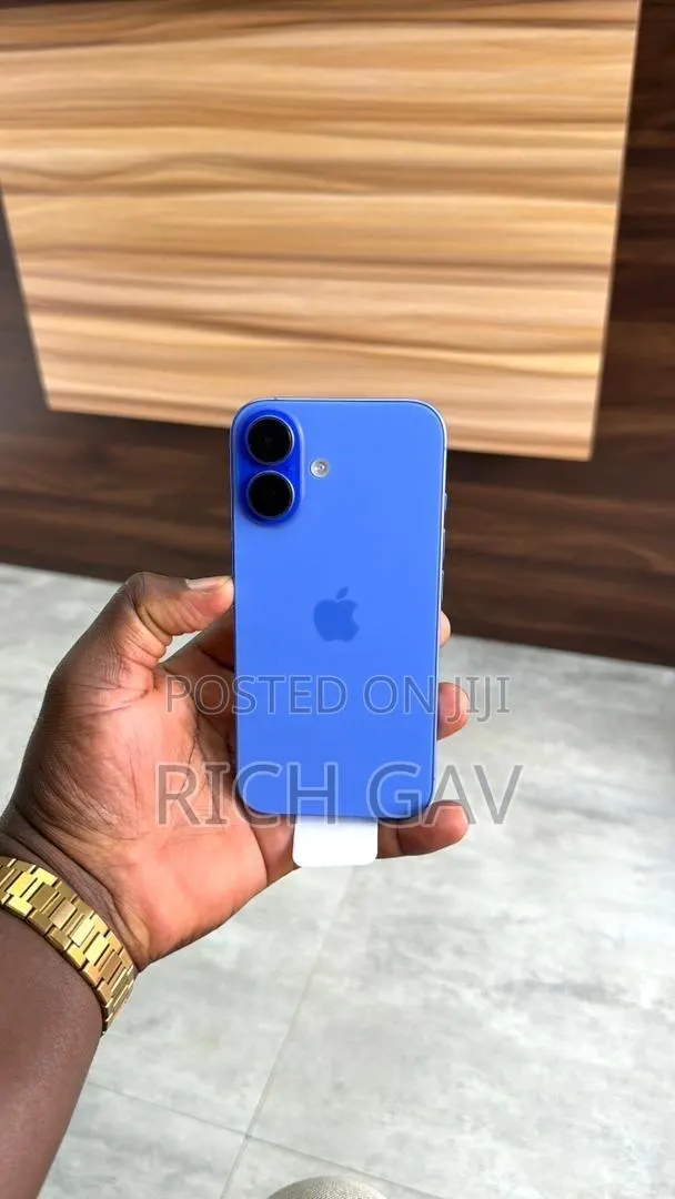 Apple iPhone 16 Plus 128 GB Blue · Photo 1