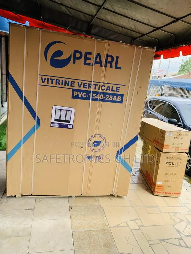 Super Best Pearl PVC-1540-28ab Three-Door Glass Display Fridge · Photo 1