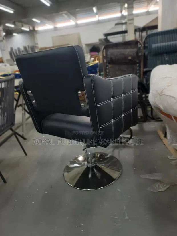 Foreign Salon Chair · Photo 4