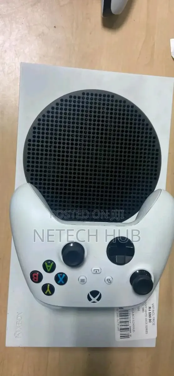 Xbox Series S With 10 Games · Photo 1