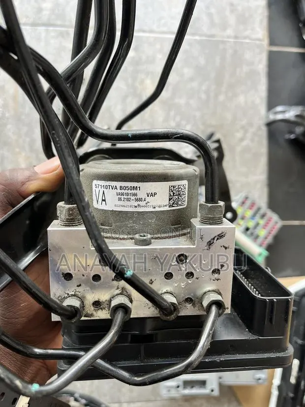 2018-21 Honda Accord ABS Module (VA) · Photo 1