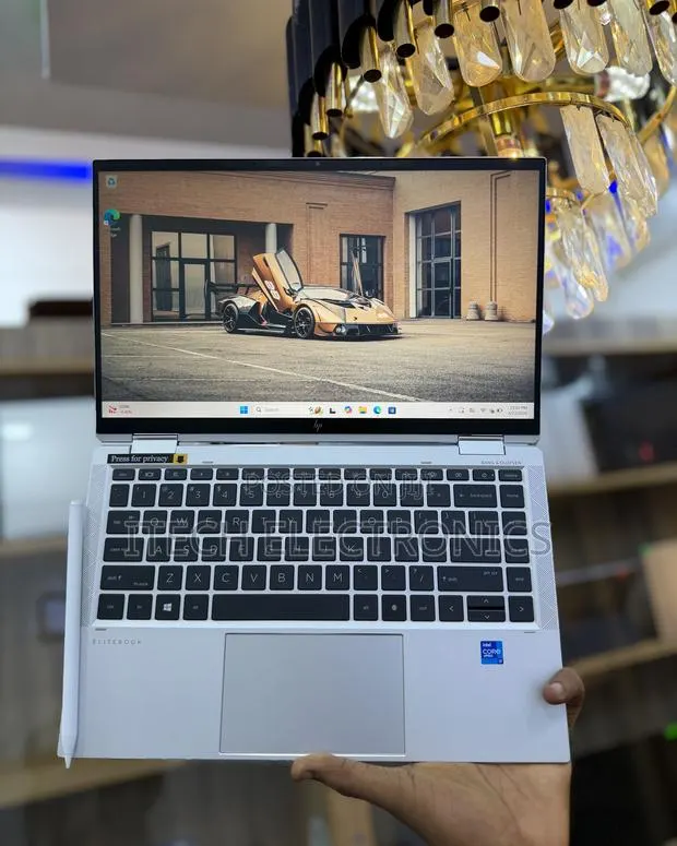 Laptop HP EliteBook 1040 G8 32GB Intel Core i7 SSD 512GB · Photo 1