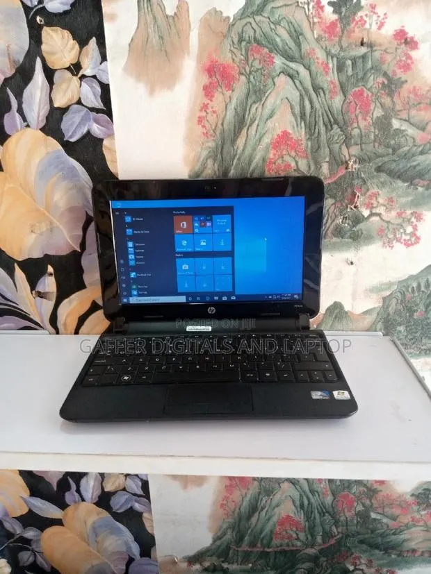 New Laptop HP Mini 200 2GB Intel Atom HDD 160GB · Photo 1