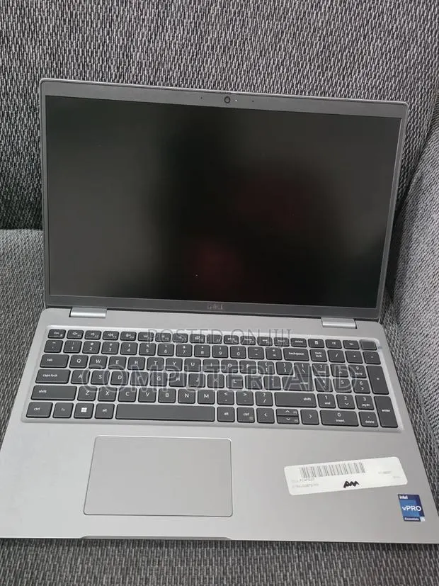 Laptop Dell Latitude 5530 8GB Intel Core i5 SSD 256GB · Photo 1